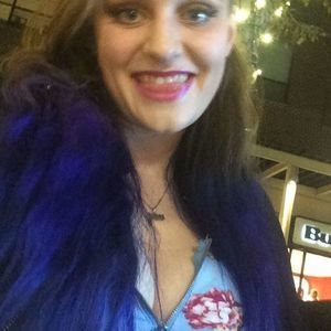 Meet your Posher, Casey